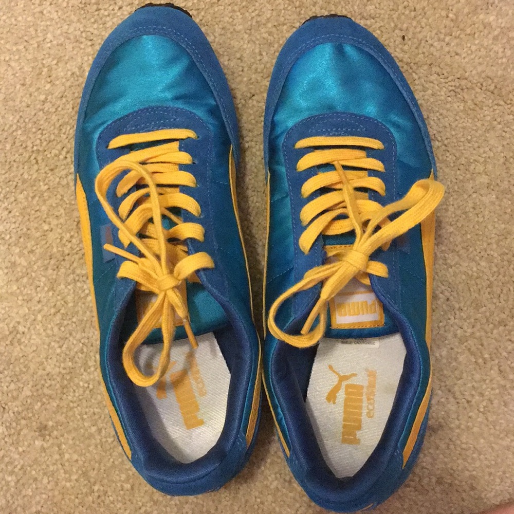 NWOT Puma running shoes